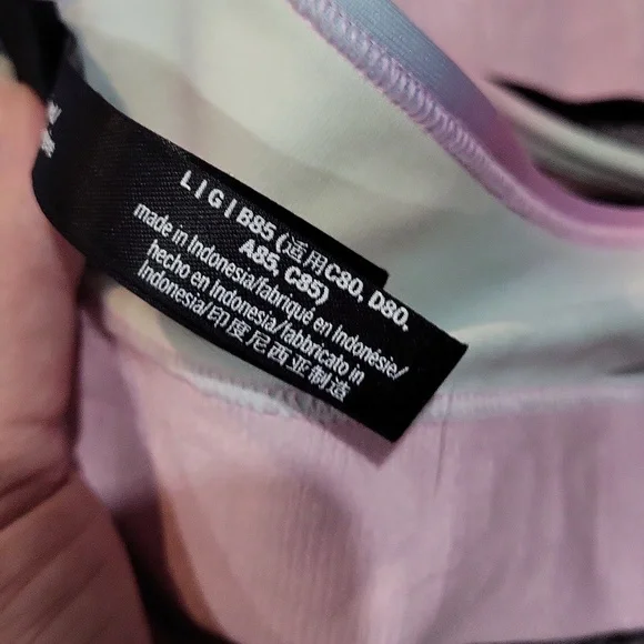 Victoria's Secret PINK Sports Bra - Picture 8 of 8